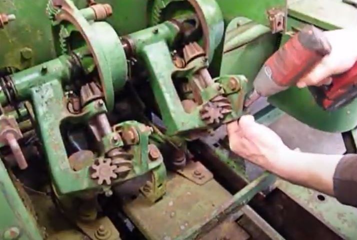 Video Instructions! How to remove knotters from a John Deere 336, 346, 327, 337, 347 Square Baler